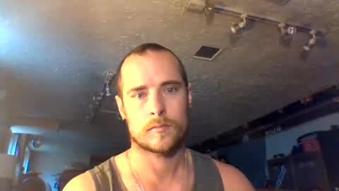 Single man online show from May 23, 8:57 pm