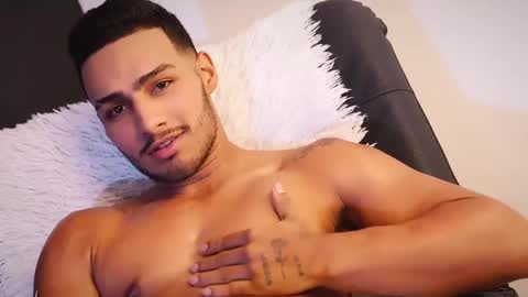 Yoi Olimpo online show from February 18, 3:21 pm