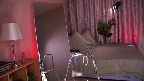 Yoko online show from February 4, 5:46 am