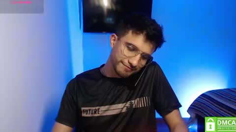 Snapshot of yoshy_man chatting on June 21, 4:04 am yoshy_man online show from June 21, 4:04 am