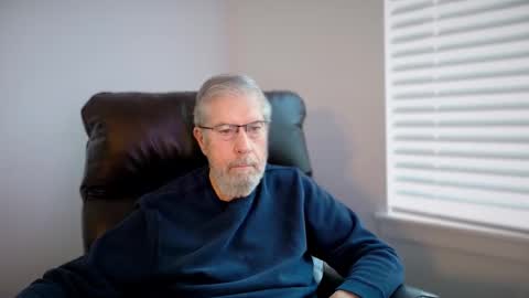 Colorado Guy Straight online show from November 13, 2:49 pm