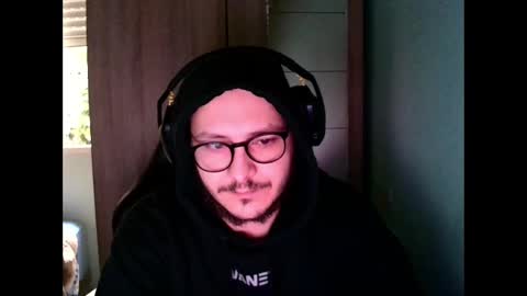 Snapshot of younromki chatting on February 13, 11:39 am A... online show from February 13, 11:39 am