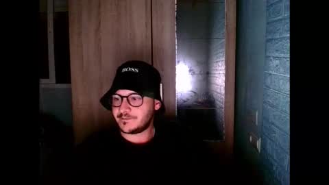 Snapshot of younromki chatting on February 5, 11:20 pm A... online show from February 5, 11:20 pm