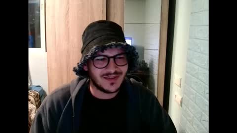 Snapshot of younromki chatting on February 13, 5:09 pm A... online show from February 13, 5:09 pm