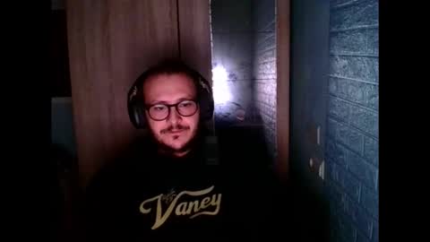 Snapshot of younromki chatting on March 15, 9:21 pm A... online show from March 15, 9:21 pm