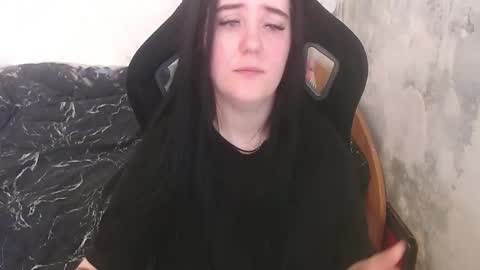 your_8a8y online show from March 13, 8:43 am