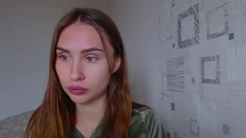 Amelia online show from April 26, 11:30 am