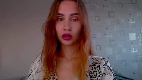 Amelia online show from June 2, 4:09 pm