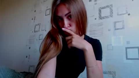Amelia online show from June 27, 3:06 pm