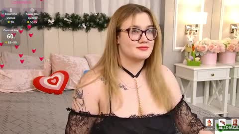 Nancy online show from April 9, 1:16 pm