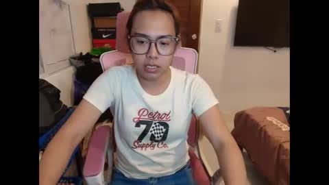 your_dreamgirlxxx69 online show from February 19, 10:11 am