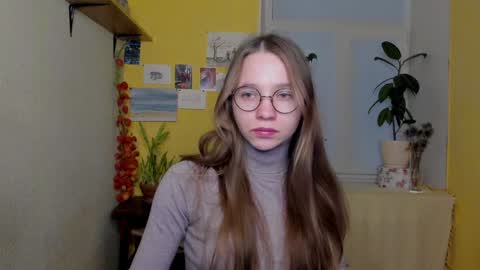 Leslie online show from December 8, 1:58 pm