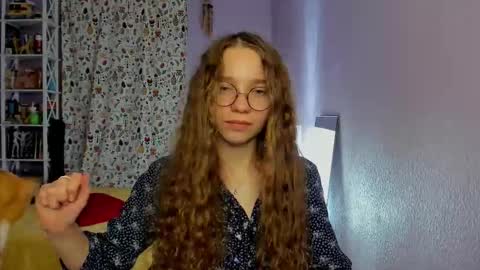 Leslie online show from September 27, 12:48 am