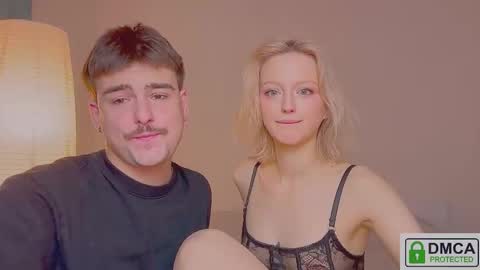 your_molly_mark online show from December 5, 8:27 pm