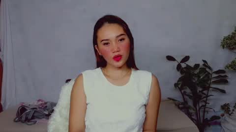 your_nextdoorgirl69 online show from July 14, 12:00 pm