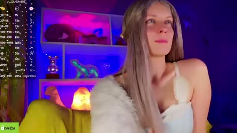 your_spring online show from July 8, 12:48 am