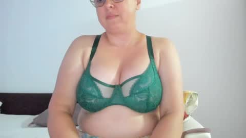 Snapshot of your_victoria chatting on June 20, 6:00 pm Your Victoria online show from June 20, 6:00 pm