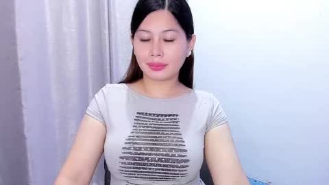 Snapshot of yourdirtyangels chatting on December 10, 12:28 am 3hi im Angel glad to see you 3 online show from December 10, 12:28 am