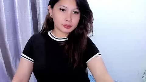 Snapshot of yourdirtyangels chatting on February 10, 4:30 am 3hi im Angel glad to see you 3 online show from February 10, 4:30 am