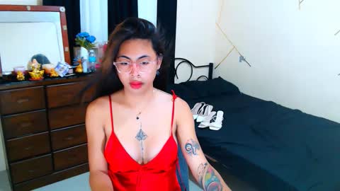 yourgoddesskyla online show from March 7, 12:46 pm