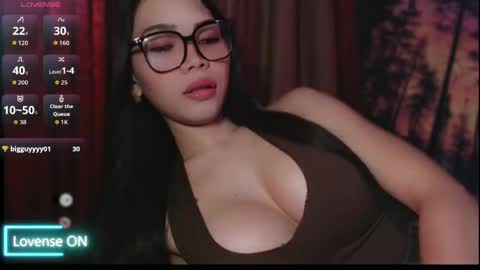 yourgoddesstamara_ online show from May 23, 11:31 pm