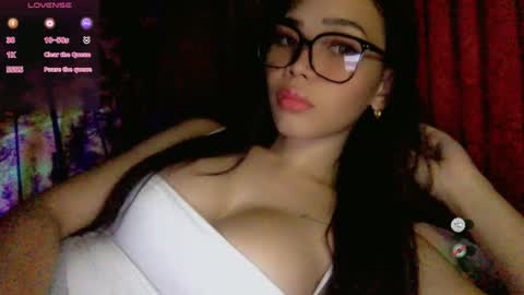 yourgoddesstamara_ online show from May 25, 5:24 am