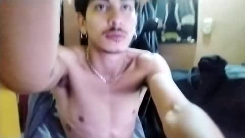 Snapshot of yourgodzeus chatting on February 25, 3:20 am yourgodzeus online show from February 25, 3:20 am