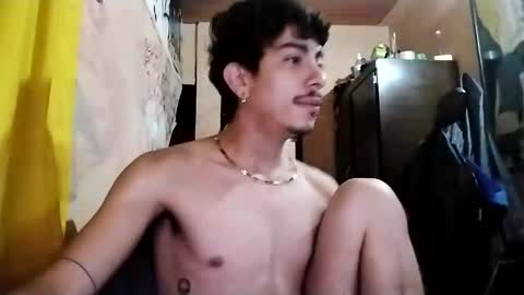 Snapshot of yourgodzeus chatting on March 1, 8:45 am yourgodzeus online show from March 1, 8:45 am