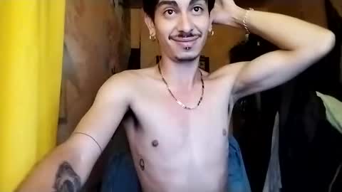 Snapshot of yourgodzeus chatting on March 2, 10:05 pm yourgodzeus online show from March 2, 10:05 pm