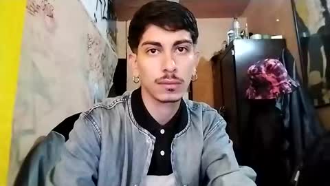 Snapshot of yourgodzeus chatting on March 12, 12:36 pm yourgodzeus online show from March 12, 12:36 pm