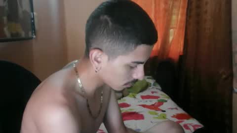 Snapshot of yourgodzeus chatting on December 4, 7:55 pm yourgodzeus online show from December 4, 7:55 pm