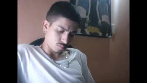 Snapshot of yourgodzeus chatting on December 16, 4:28 am yourgodzeus online show from December 16, 4:28 am