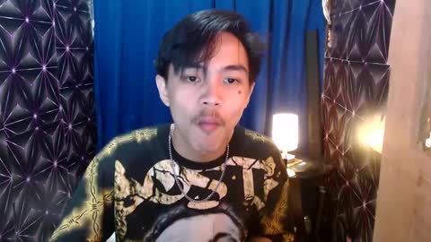 Snapshot of yourguy_josh23 chatting on December 8, 6:11 am Josh online show from December 8, 6:11 am