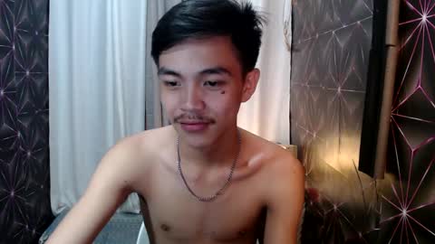 Snapshot of yourguy_josh23 chatting on December 30, 8:43 am Josh online show from December 30, 8:43 am