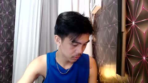 Snapshot of yourguy_josh23 chatting on January 16, 6:48 pm Josh online show from January 16, 6:48 pm