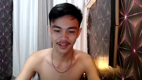 Snapshot of yourguy_josh23 chatting on January 21, 7:06 pm Josh online show from January 21, 7:06 pm