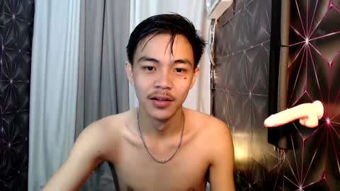 Snapshot of yourguy_josh23 chatting on March 10, 7:32 am Josh online show from March 10, 7:32 am