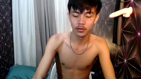 Snapshot of yourguy_josh23 chatting on March 12, 9:13 pm Josh online show from March 12, 9:13 pm