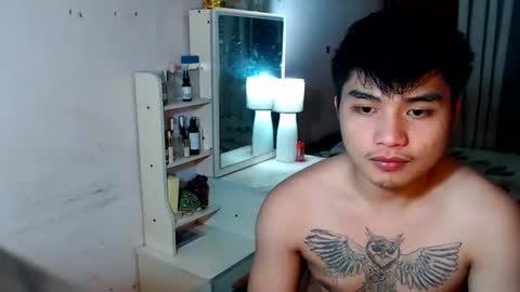 Snapshot of yourhandsome_hunk chatting on June 21, 1:57 pm Paul online show from June 21, 1:57 pm