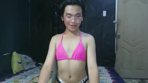 yourhotdodz online show from April 6, 5:03 pm