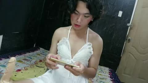 yourhotdodz online show from April 19, 1:21 pm