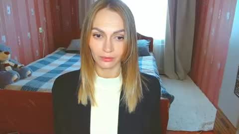Snapshot of yourladysunshine chatting on July 4, 6:52 am Ksyusha online show from July 4, 6:52 am