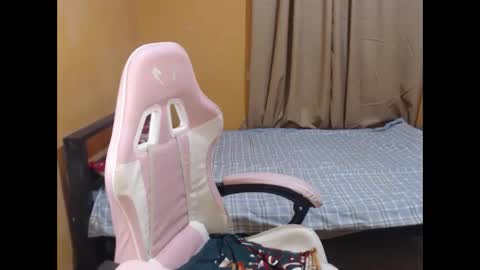 Glenda online show from April 26, 1:47 am