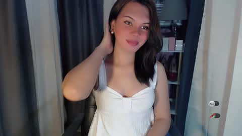 KYLIE MORE online show from March 17, 3:11 am