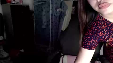 Snapshot of yourlovetifannyx chatting on September 25, 4:16 am tifanny online show from September 25, 4:16 am