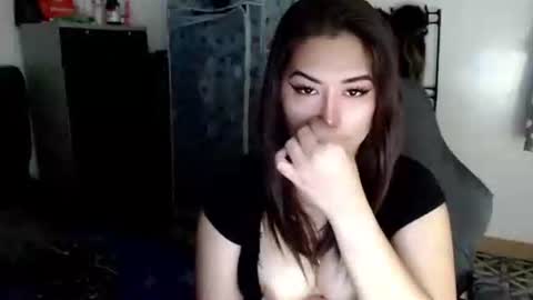 Snapshot of yourlovetifannyx chatting on October 8, 4:54 am tifanny online show from October 8, 4:54 am