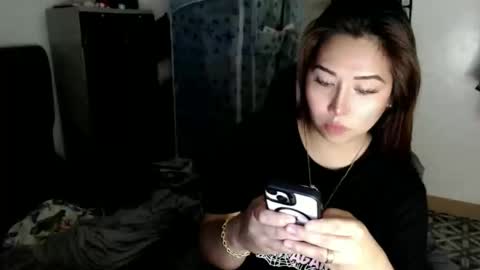 Snapshot of yourlovetifannyx chatting on December 18, 5:13 am tifanny online show from December 18, 5:13 am