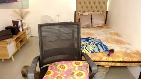 Amanda online show from April 10, 12:21 pm