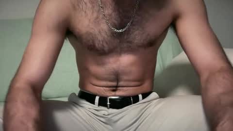 Snapshot of yournextguy0 chatting on April 4, 7:33 pm Your Next Guy online show from April 4, 7:33 pm