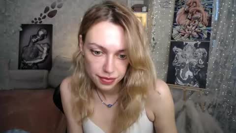 Nicky online show from June 11, 4:16 pm